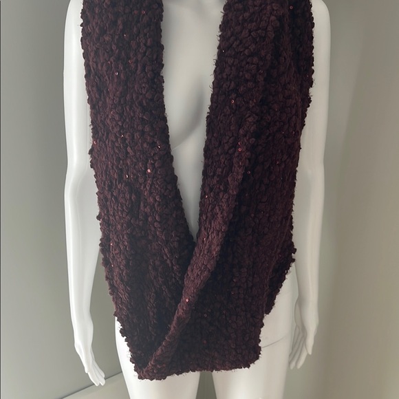 Target Chic Burgundy Knit Infinity Scarf - Picture 4 of 8